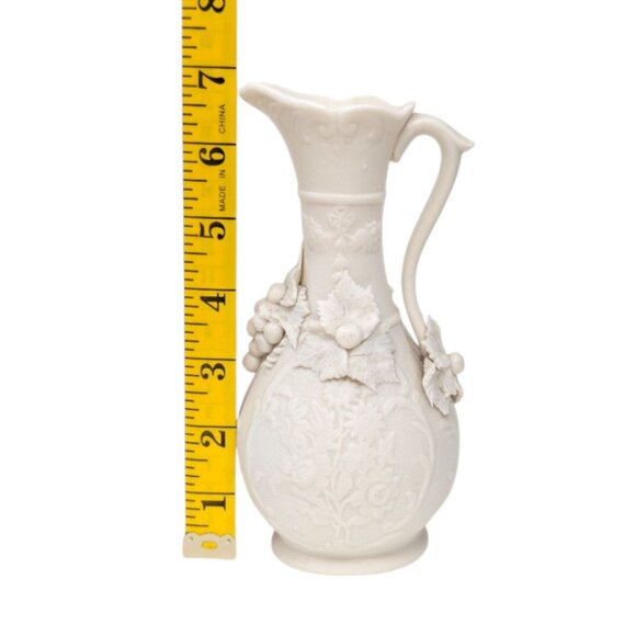Vtg Embossed Relief Ewer Jug Cream Grape Vine Molded  7" Parian Ware Porcelain - Picture 6 of 10